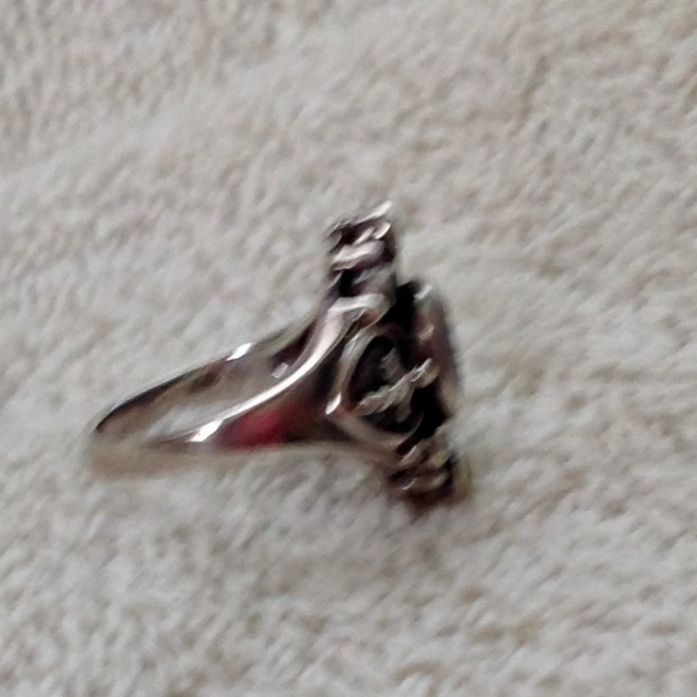 Sterling Silver Amethyst ring - Picture 2 of 4
